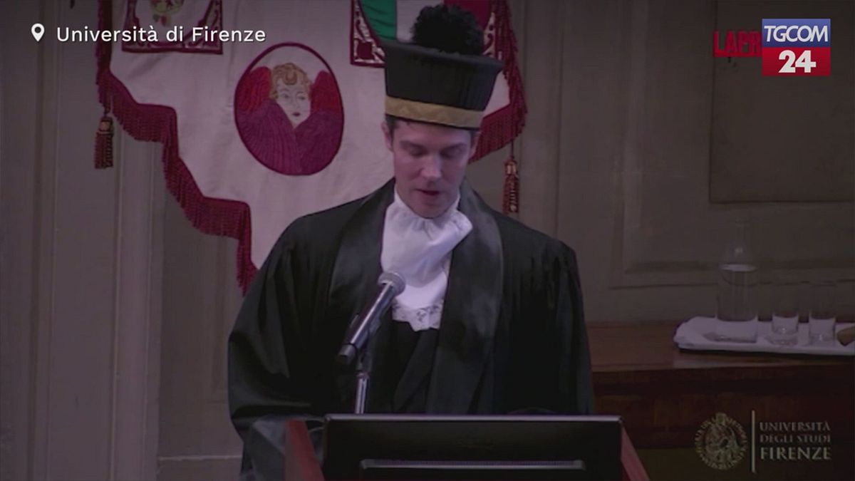 Laurea honoris causa a Roberto Bolle: il ballerino si commuove