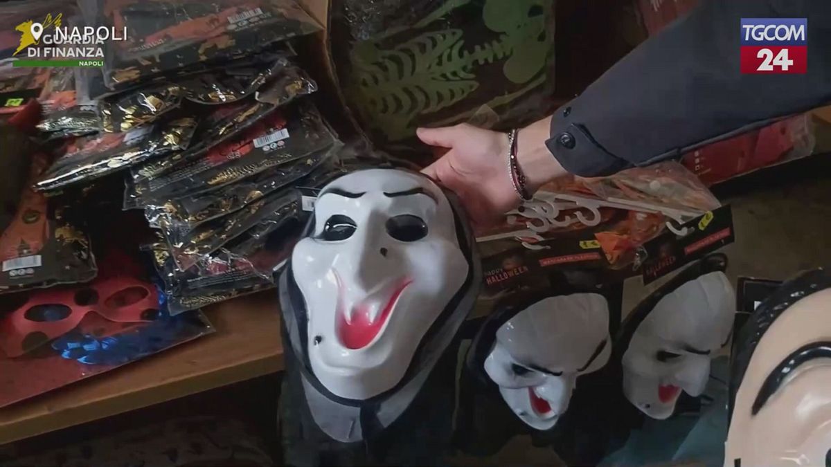 Halloween sicuro: sequestrati oltre 105mila prodotti tra Napoli e Ragusa