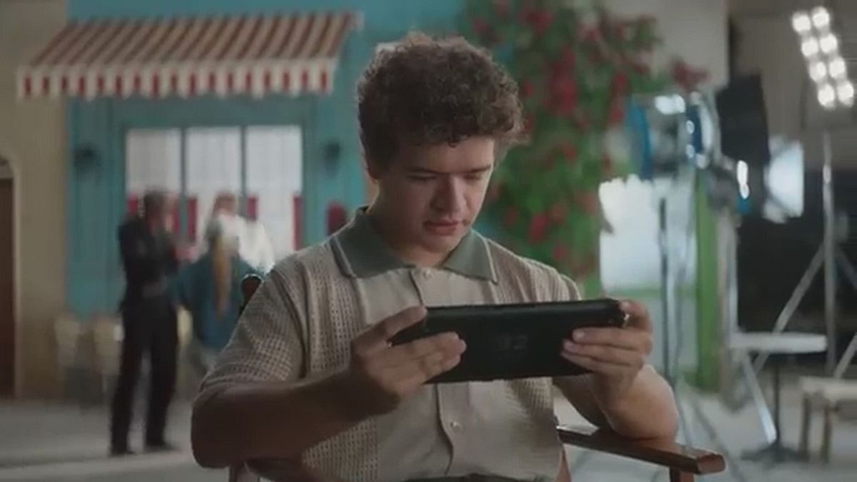 Gaten Matarazzo e le megaevoluzioni di Leggende Pokémon: Z-A