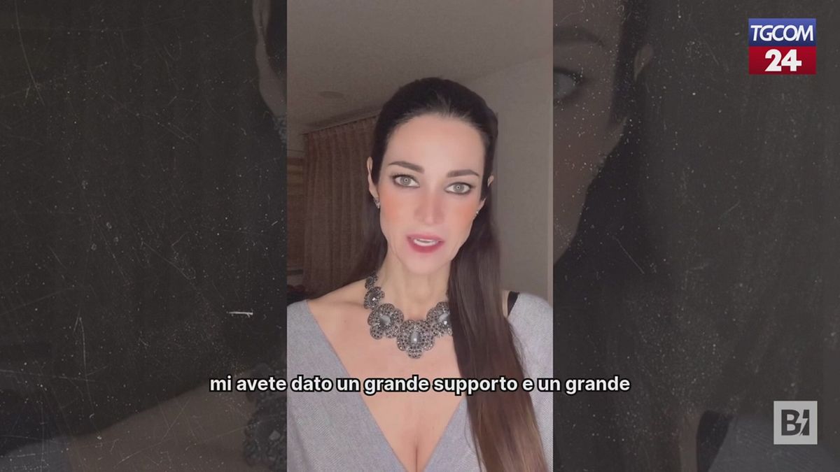 Manuela Arcuri e le voci sulla separazione, l'attrice rompe il silenzio: "Non è un periodo facile"