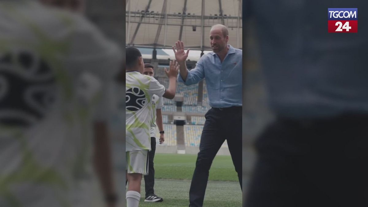 Come palleggia il principe William al Maracanà