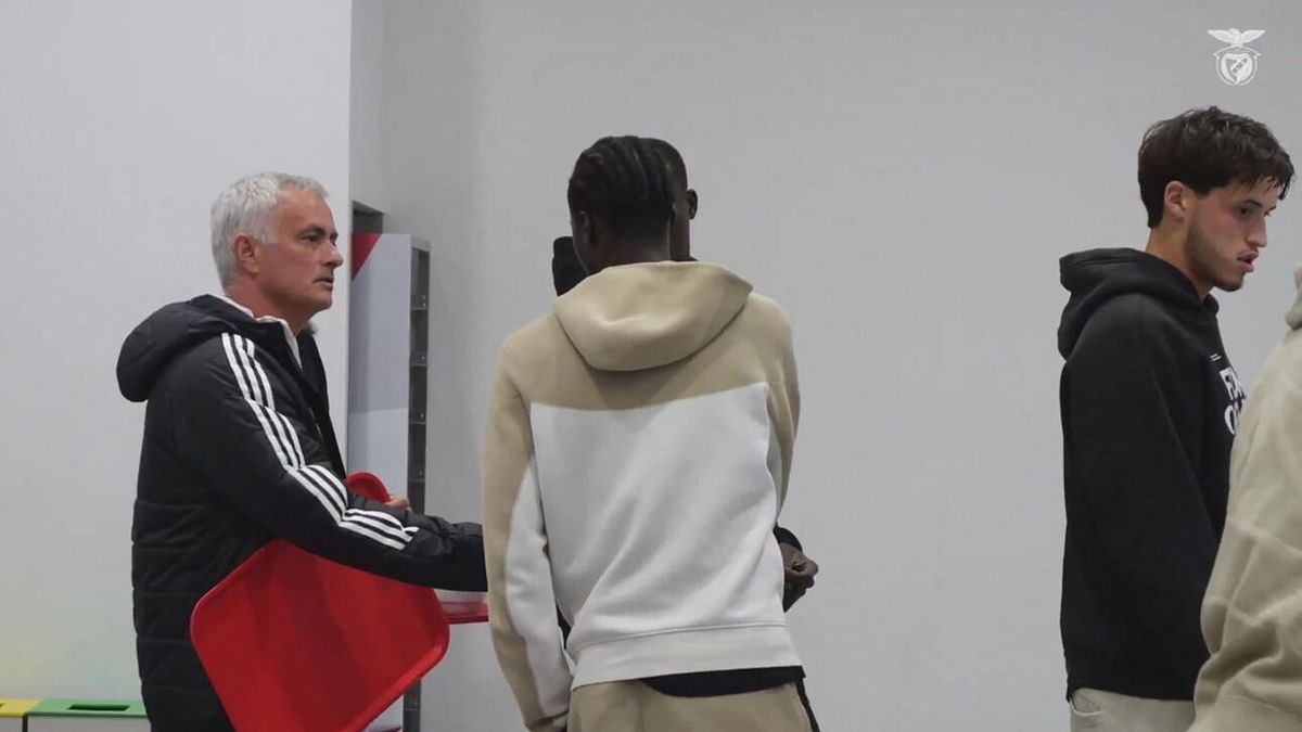 Special One, ma in fila come tutti!