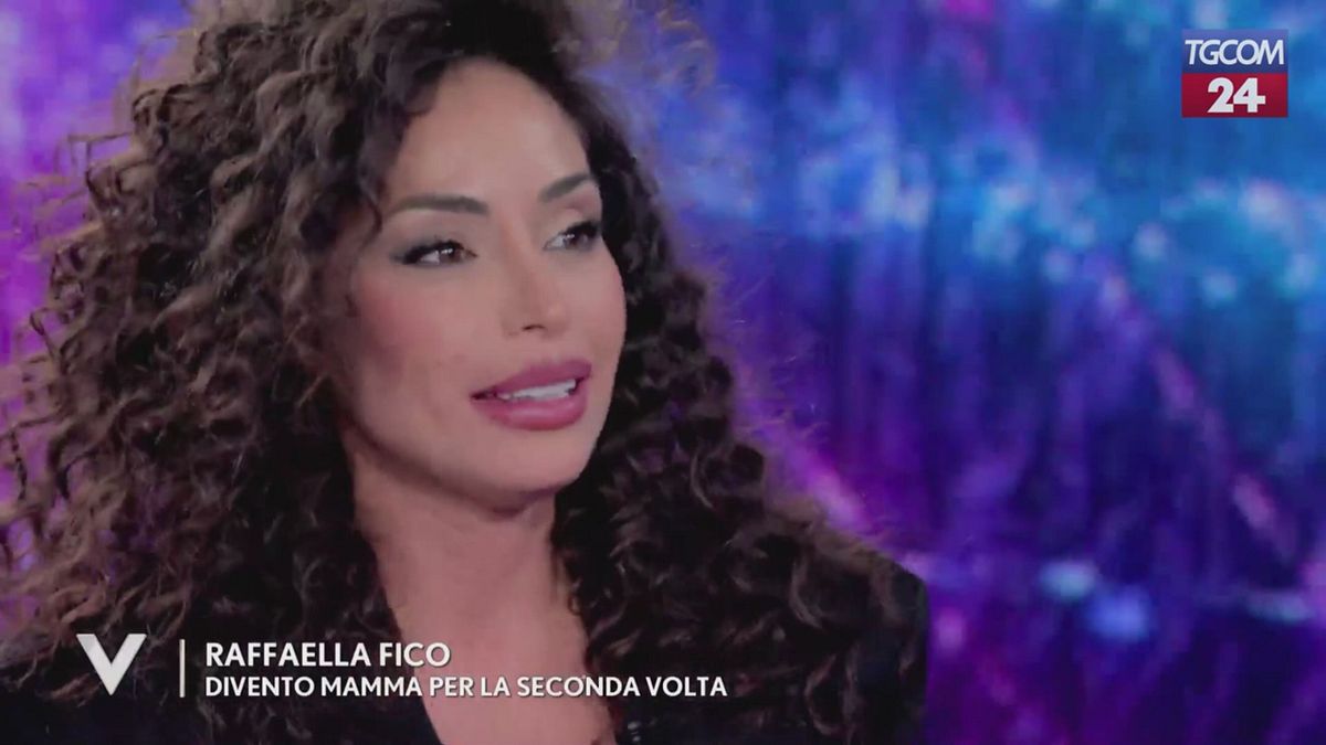 Raffaella Fico: "Divento mamma per la seconda volta"