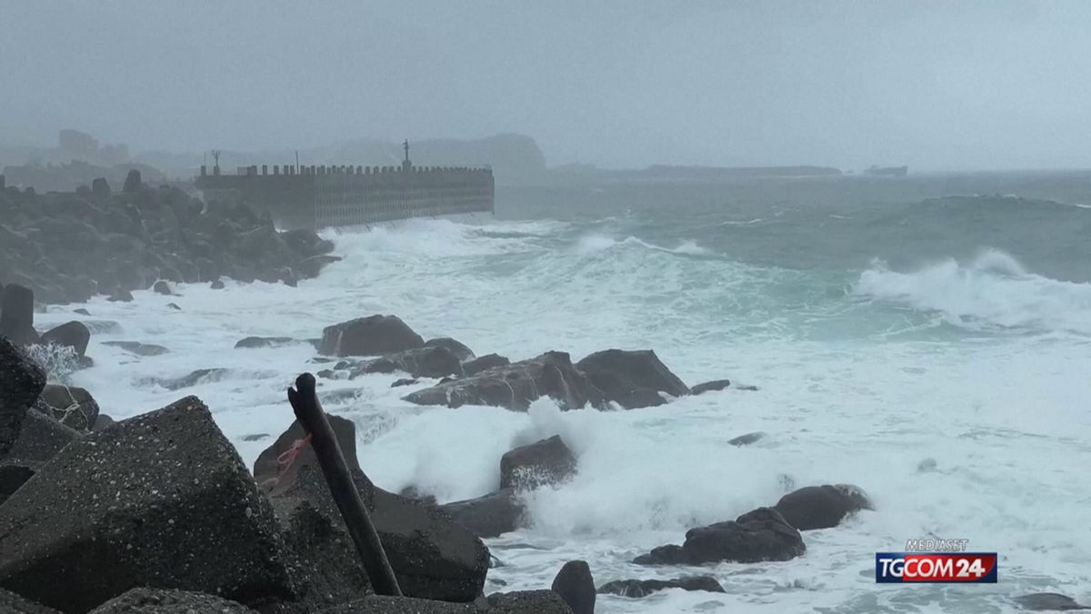 TAIWAN ARRIVO TIFONE SRV