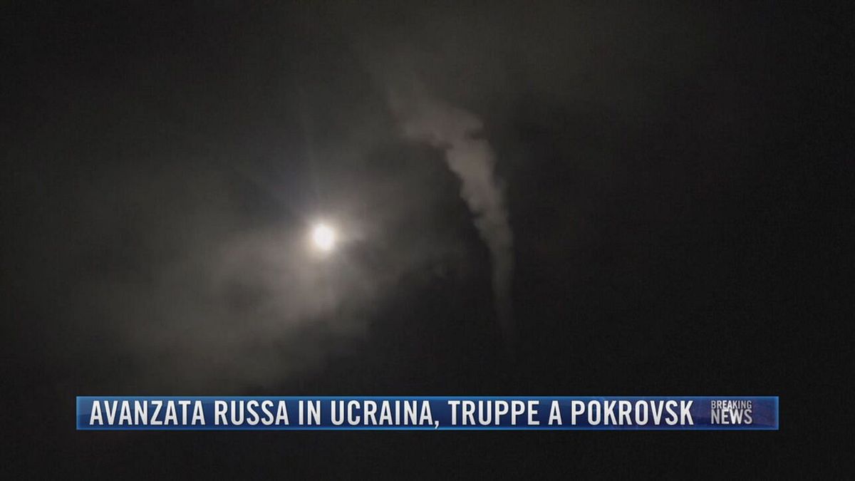 Breaking News delle 21.30 | Avanzata russa in Ucraina, truppe a Pokrovsk