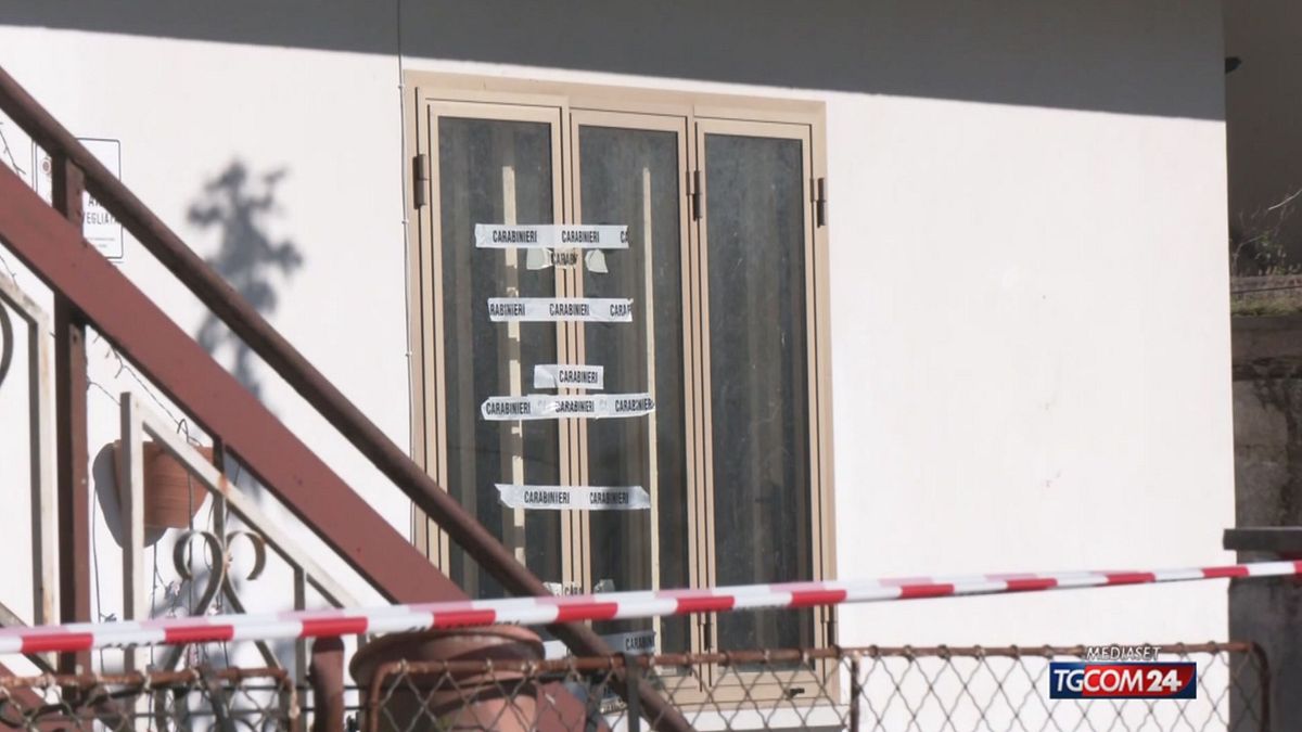 12.00 GORIZIA GIALLO POSTINO