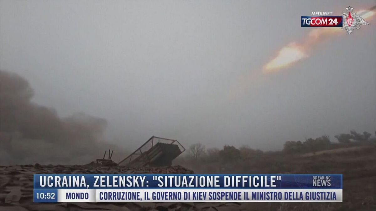 Breaking News delle 11.00 | Ucraina, Zelensky: "Situazione difficile"