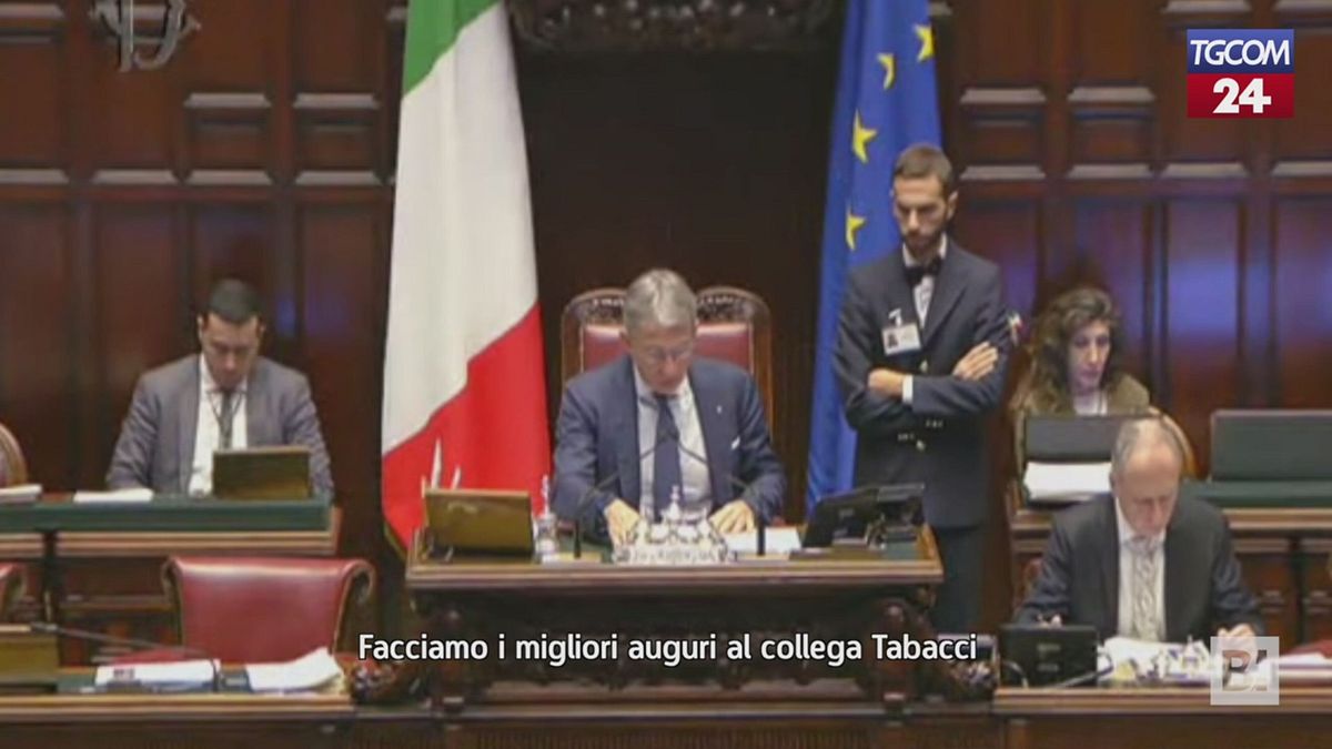 Deputato colpito da malore: l'Aula si ferma