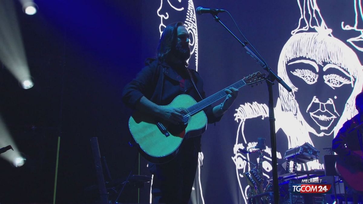 18.00 LUCA CARBONI SRV