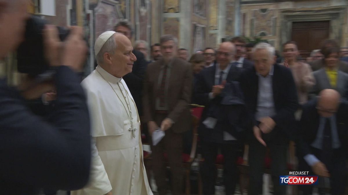 12.00 IL PAPA RICEVE I CINEASTI SRV
