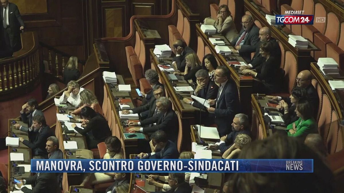 Breaking News delle 21.30 | Manovra, scontro governo-sindacati