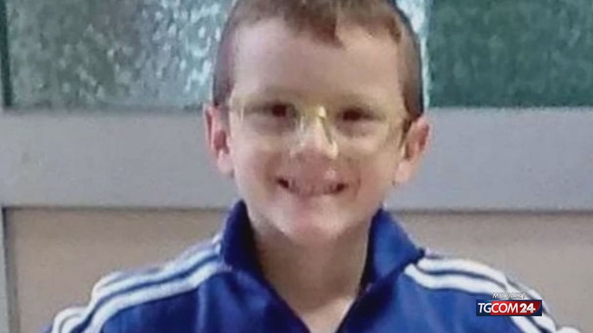 18.10 FIACCOLATA PER IL BIMBO UCCISO