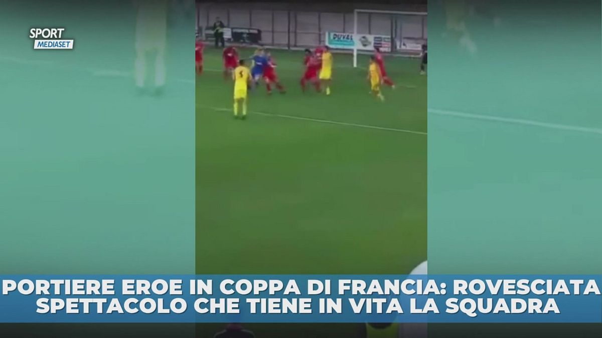 Portiere eroe in rovesciata