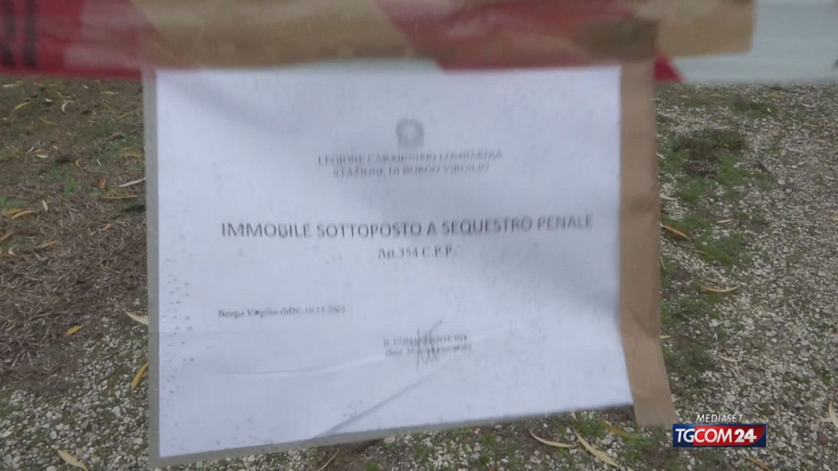 18.00 MANTOVA SI TRAVESTE DA MAMMA SRV