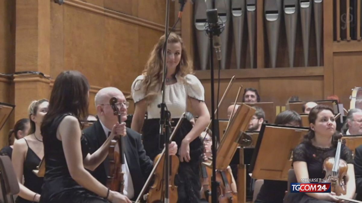 18.50 VENEZI VA IN CRESCENDO  SRV