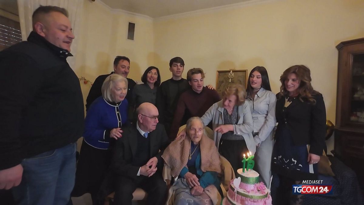 18.00 STURNO FESTEGGIA I 115 ANNI DI LAURINA SRV