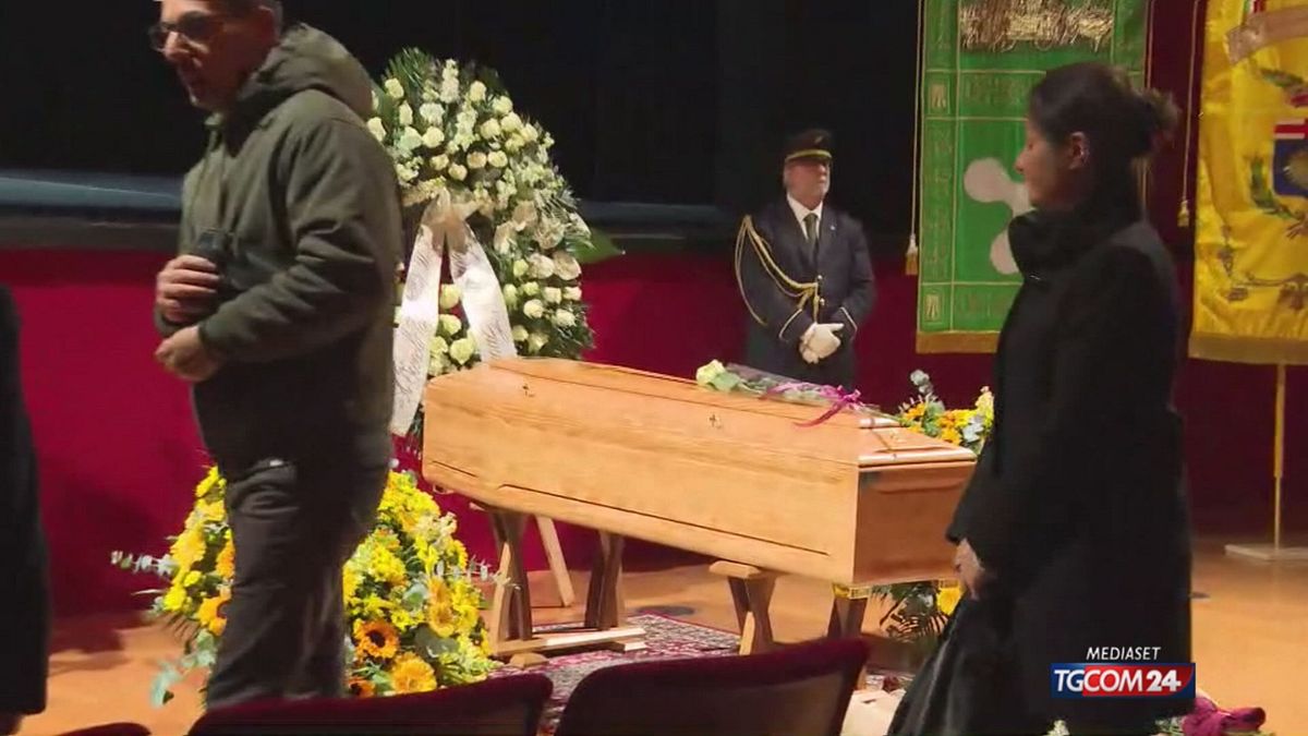 12.00 MACCHIA CAMERA ARDENTE INTERNO MCH