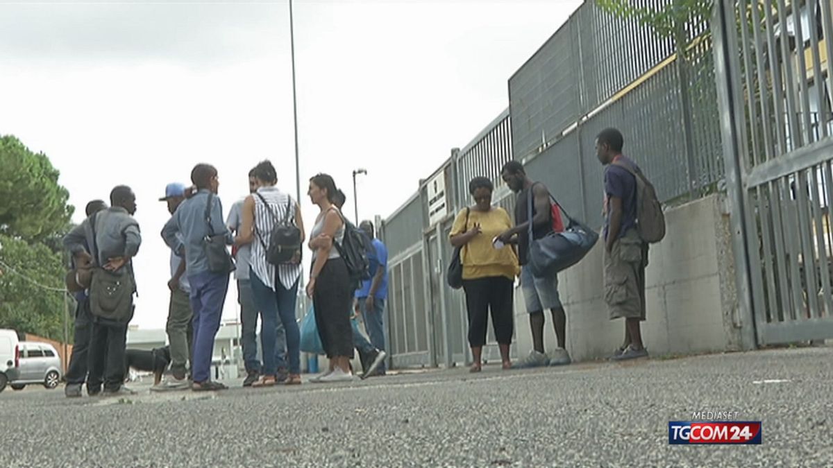 18.00 MANOVRA, STRETTA SU STRANIERI SRV