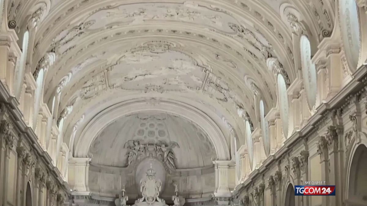 12.00 GRAN BALLO GRAN BALLO VENARIA PER LE DONNE SRV