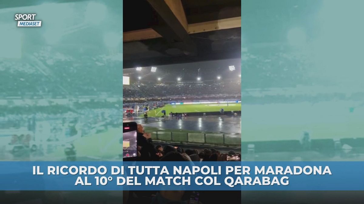 Tutta Napoli ricorda Maradona