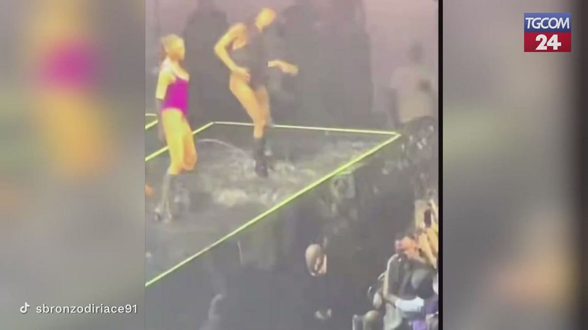 Ripresa troppo da vicino: Elodie si infuria durante lo show sul palco