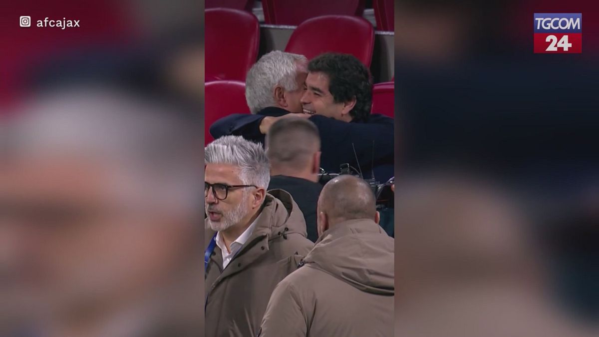 Champions, l'abbraccio nostalgico tra Mourinho e Sneijder