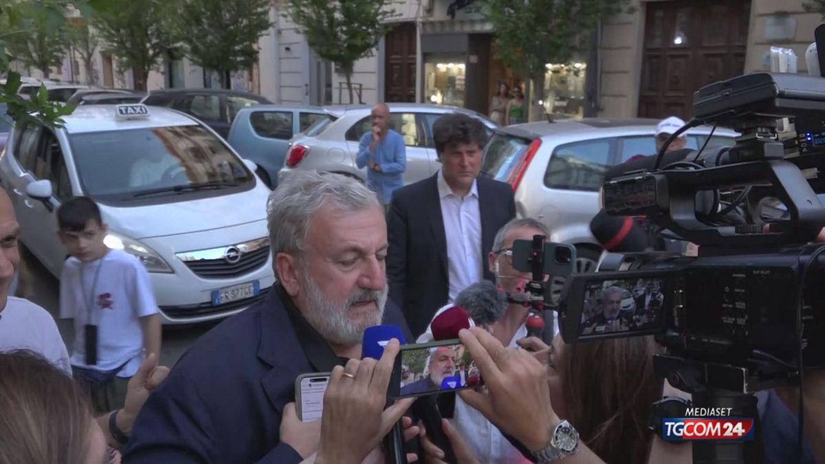 18.00 EMILIANO VUOLE GLI SCATTI SRV