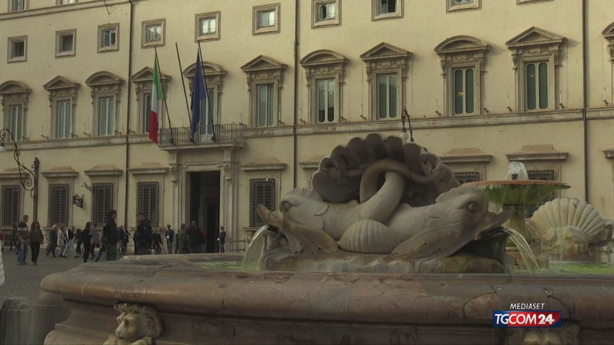 12.00 MANOVRA, FOCUS SCUOLA SRV