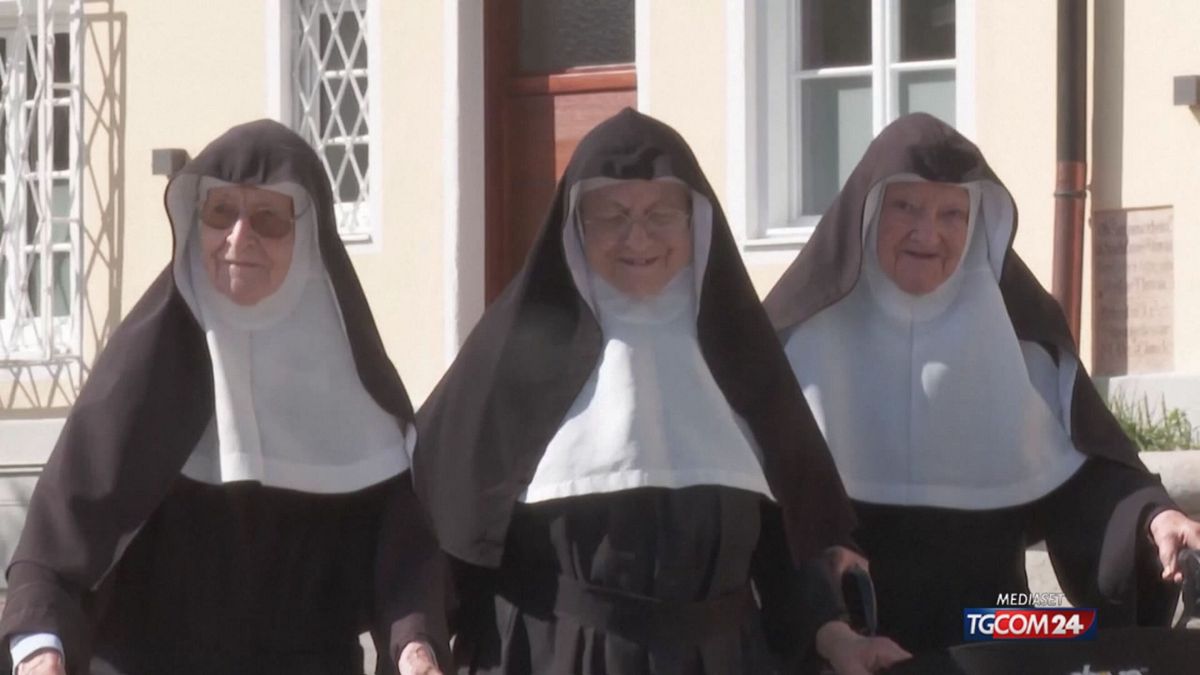 18.00 SUORE AUSTRIA SRV