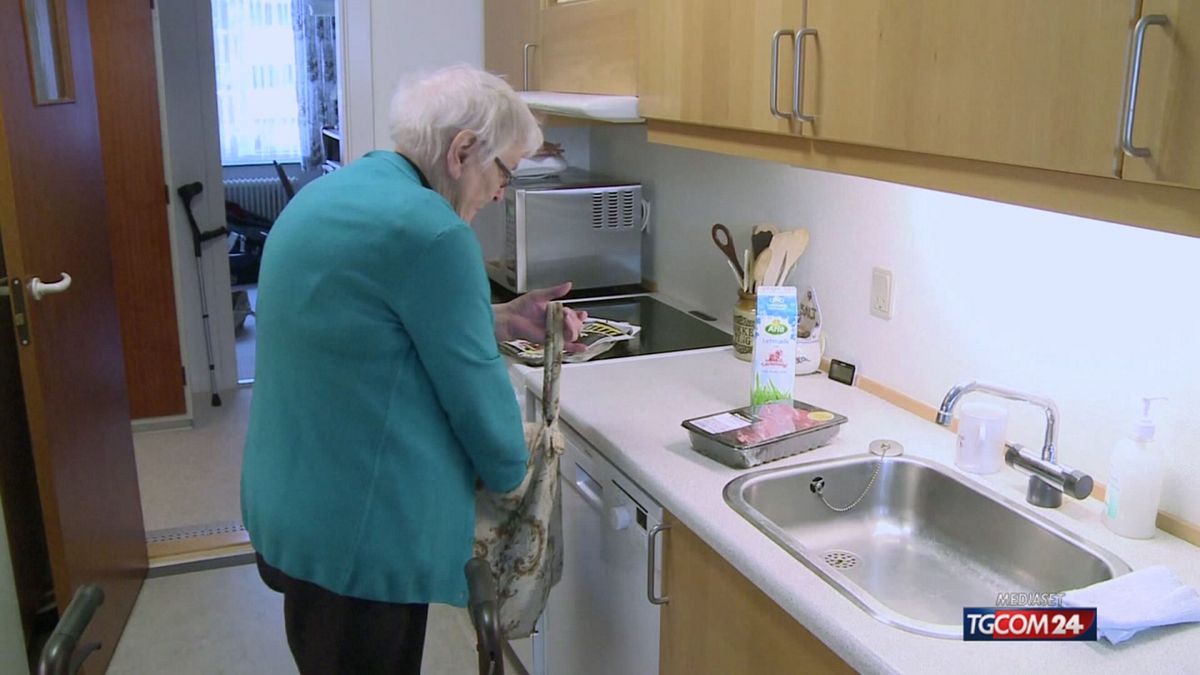 12.00 PAESE DI CENTENARI SRV