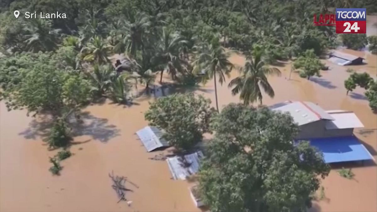 Sri Lanka, frane e inondazioni devastano il Paese