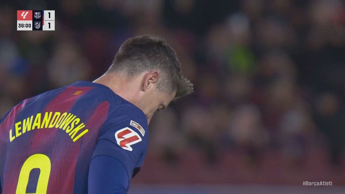 36' | Lewandowski sbaglia un rigore (Barcellona-Atletico Madrid 1-1)