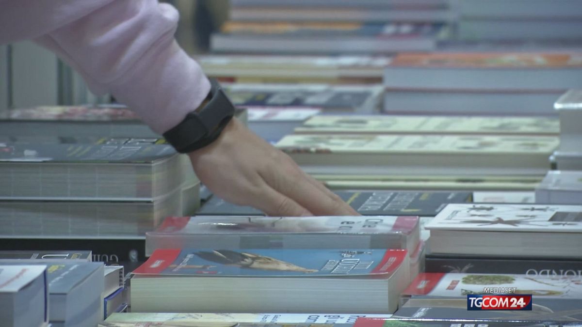 18.00 PIU' LIBRI E PIU' LIBERI CENSURA EDITORI DI DESTRA SRV