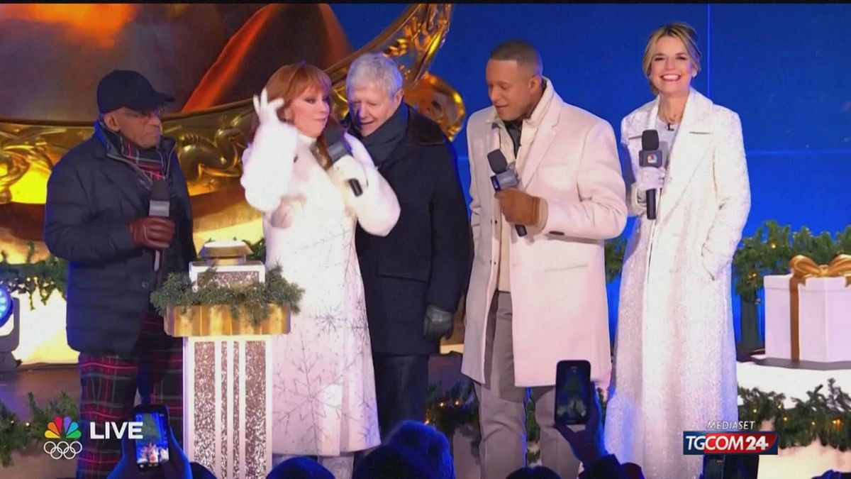 ACCENSIONE ALBERO ROCKFELLER CENTER X SITO SRV