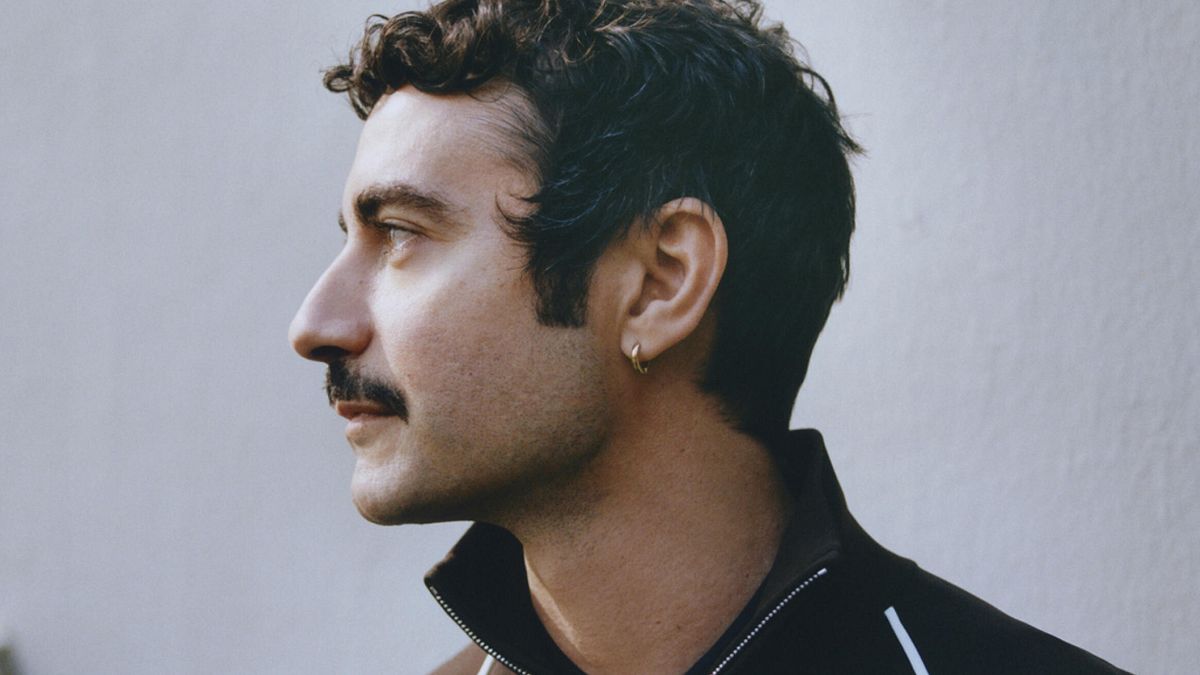 Lo stilista Dario Vitale