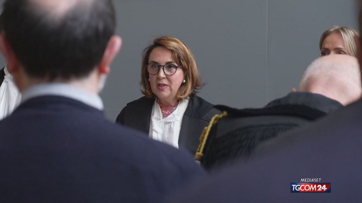 18.10 UCCISE IL VICINO: ASSOLTO