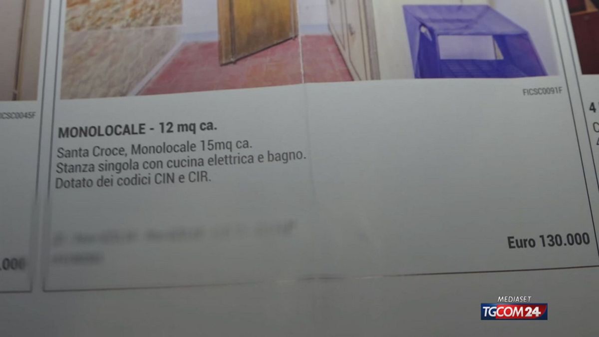 18.10 FIRENZE, MINI CASE "D'ORO"