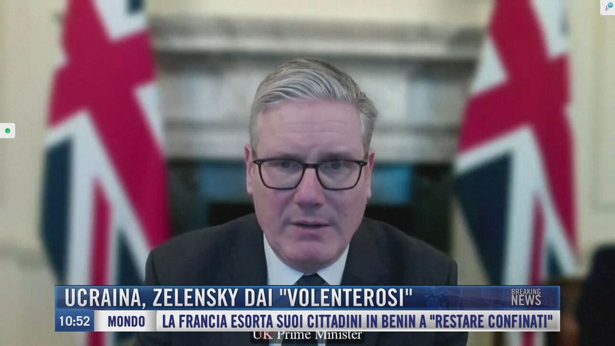 Breaking News delle 11.00 | Ucraina, Zelensky dai "volenterosi"