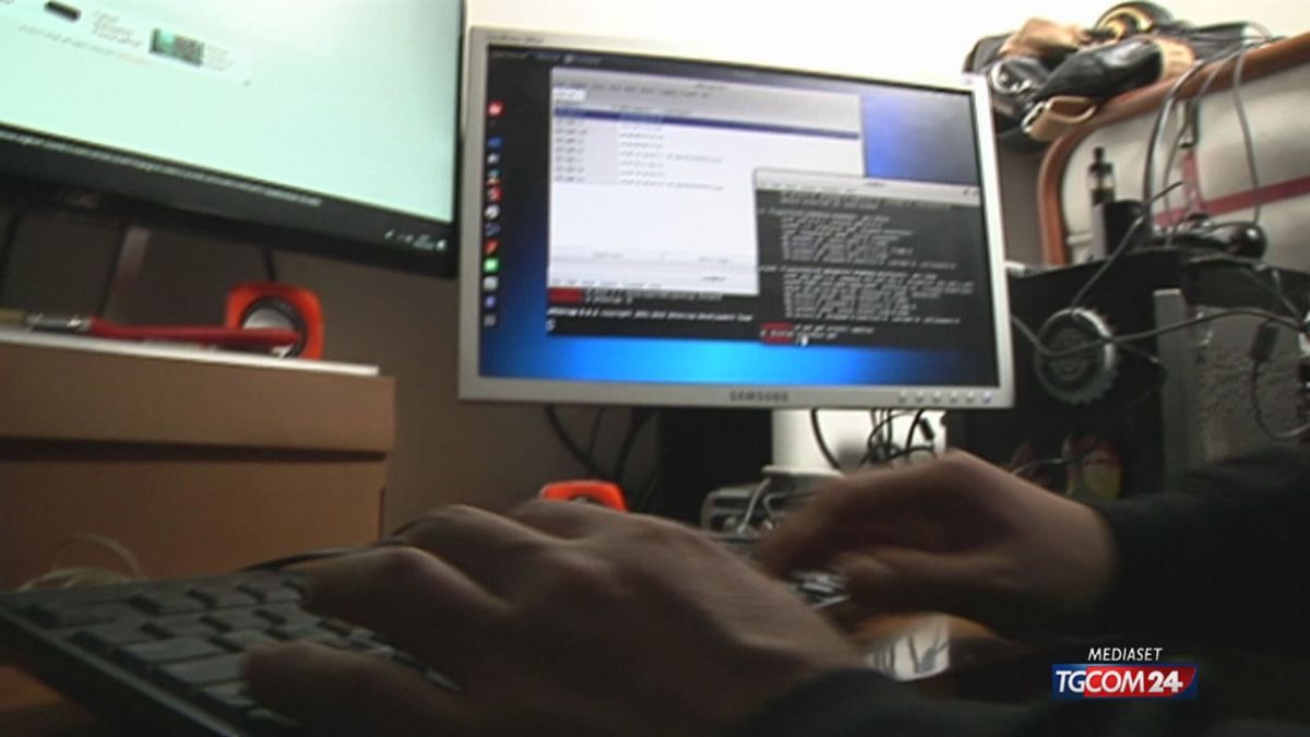 12.00 MINORENNI SICARI, 200 ARRESTI SRV