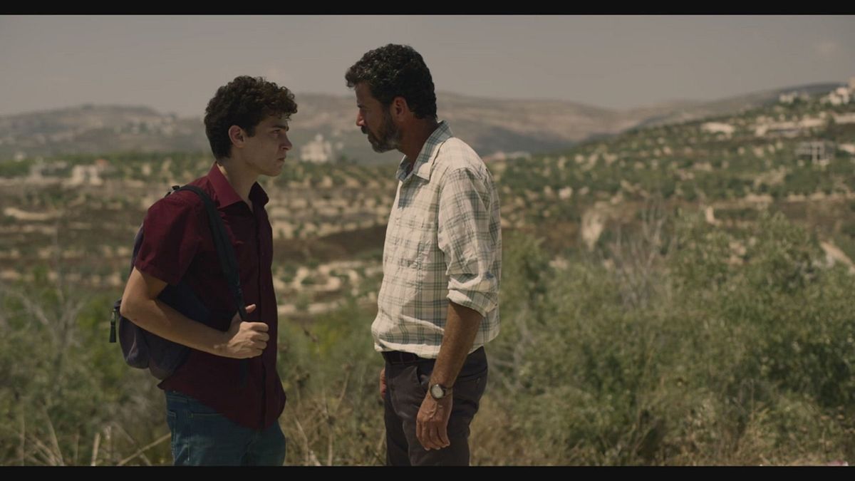 "The Teacher", la clip esclusiva