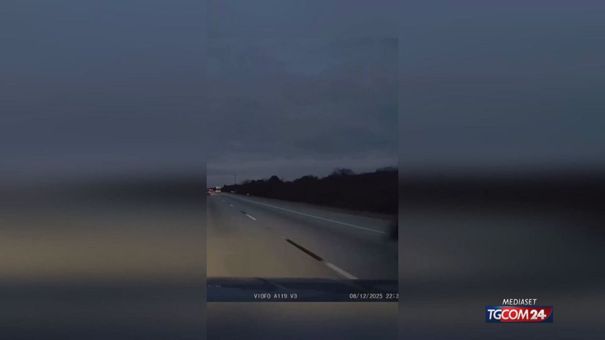 AEREO ATTERRA AUTOSTRADA X SITO SRV