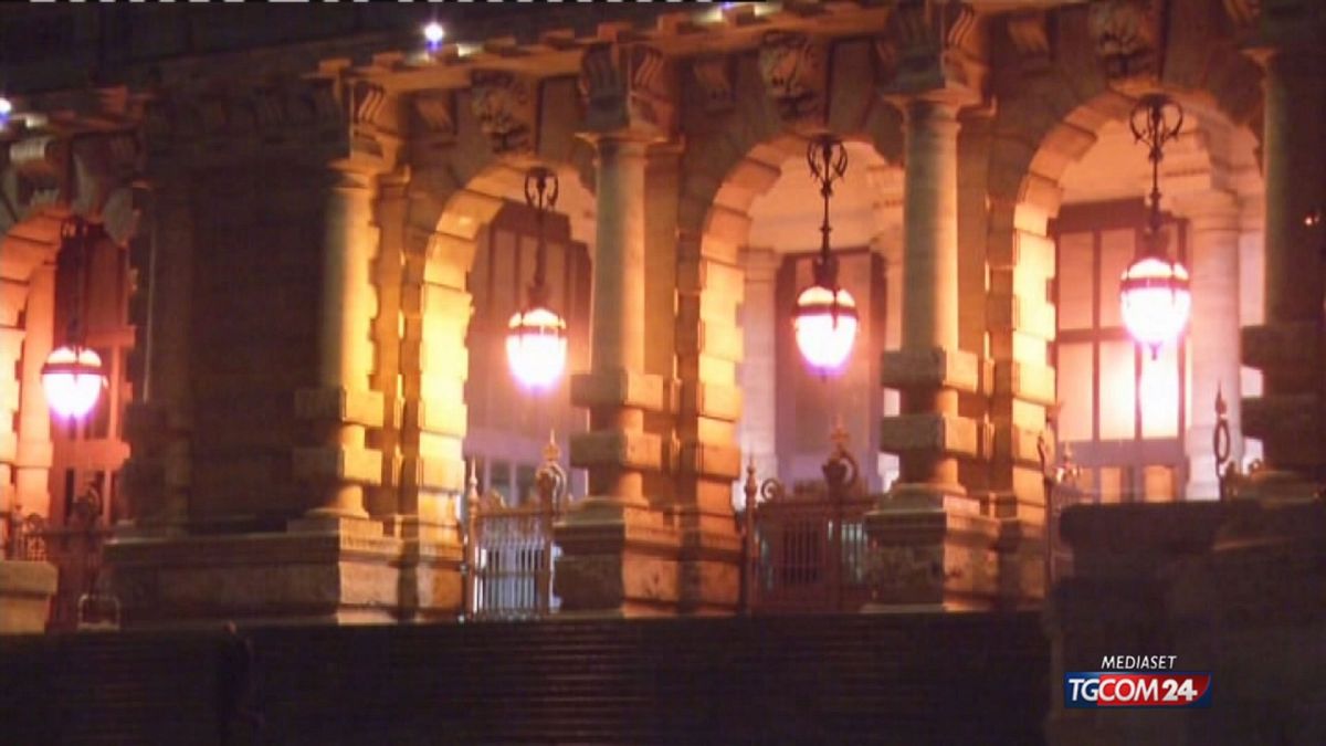 18.00 LO SCONTRO SULL'ASSOLUZIONE SRV