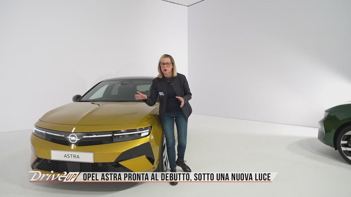Opel Astra pronta al debutto, sotto una nuova luce