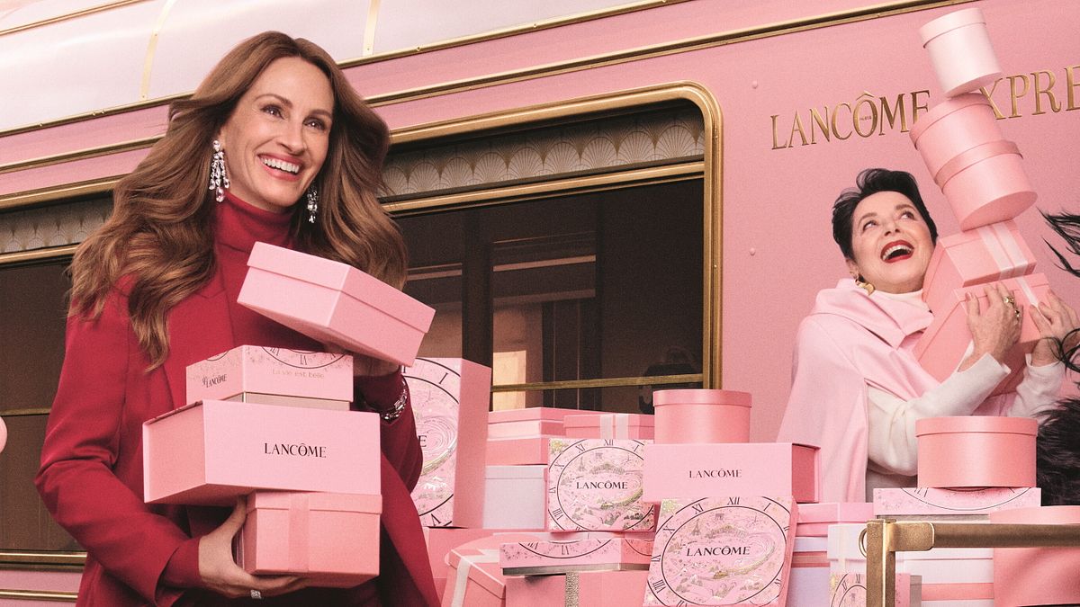 	Julia Roberts e Isabella Rossellini tra le star della campagna Holiday Collection di Lancôme. Girata dal regista premio Oscar Damien Chazelle, celebra anche i 90 anni della maison (credit: Craig McDean and Florian Joye x Lancôme)