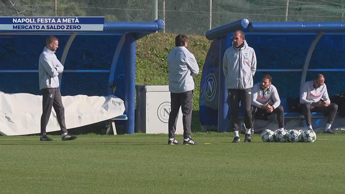 Napoli, festa a metà