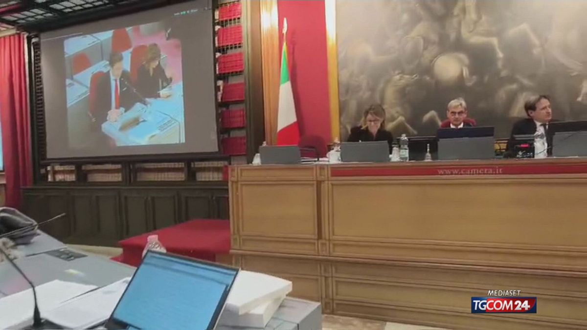 12.01 MANVORA, FIDUCIA ALLA CAMERA