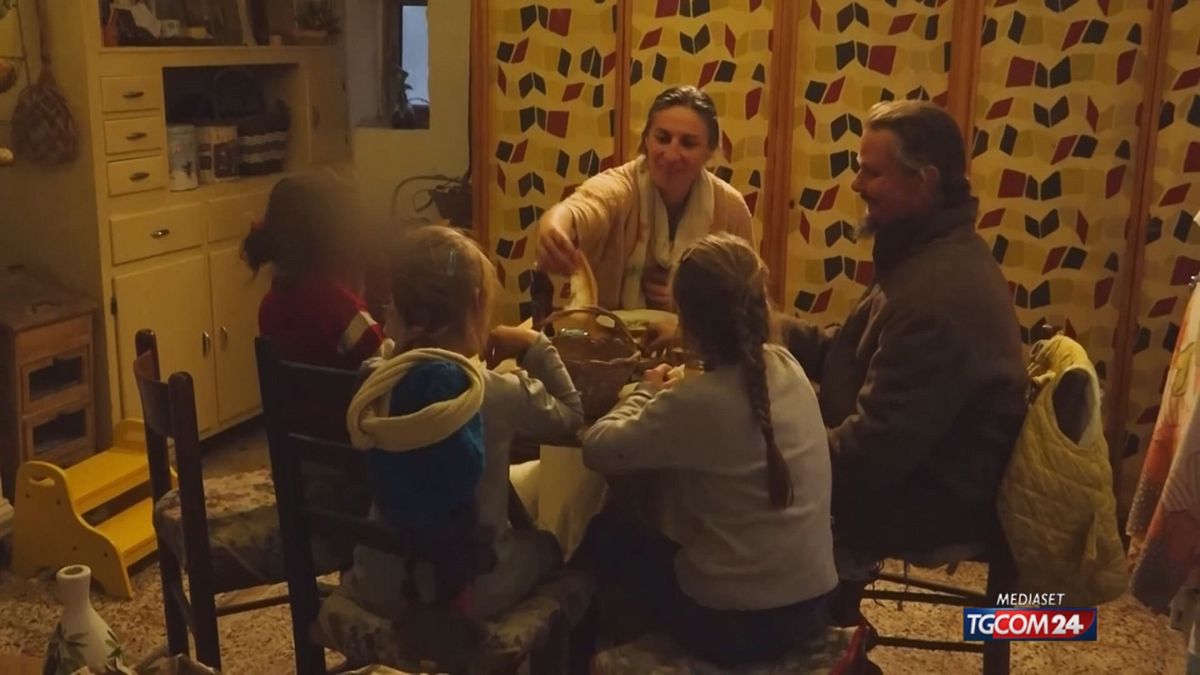 6.00 PALMOLI SI DIVIDE SRV