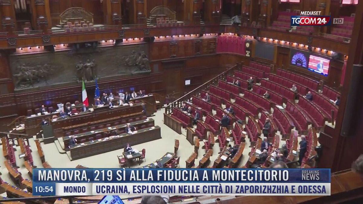 Breaking News delle 11.00 | Manovra, 219 sì alla fiducia a Montecitorio