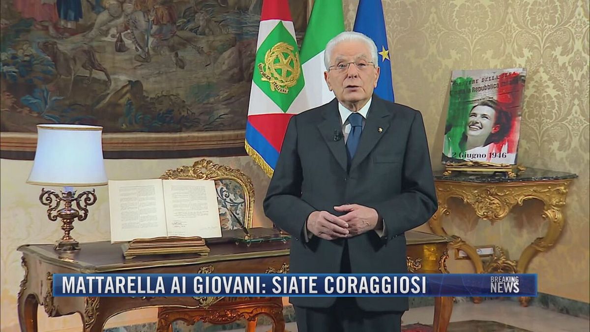 Breaking News delle 21.30 | Mattarella ai giovani: siate coraggiosi