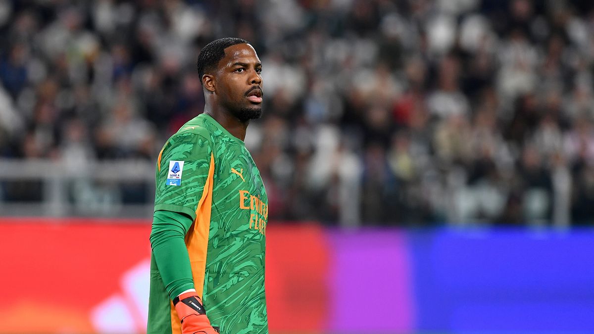 MIKE MAIGNAN, 30; MILAN; VdM: 25 MLN